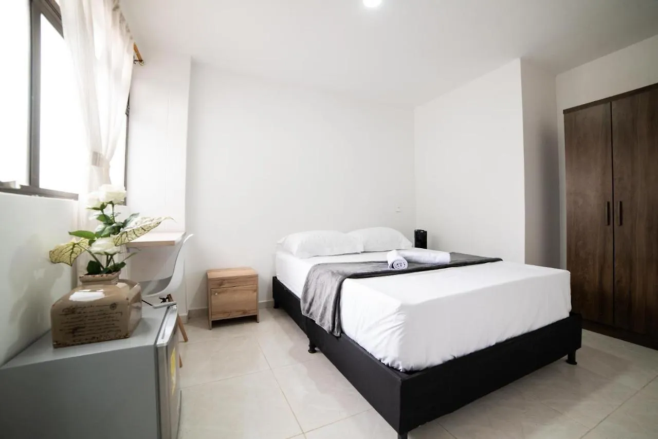 Descansa Y Explora Habitacion Privada En Medellin C